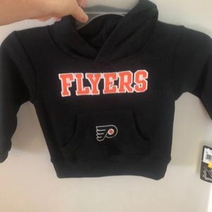 Brand new Flyers hoodie 2T